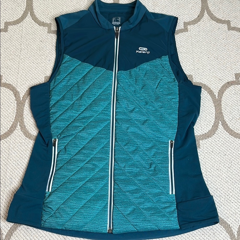Decathlon Kalenji Women's Run Warm, Running Puffer Vest in green
